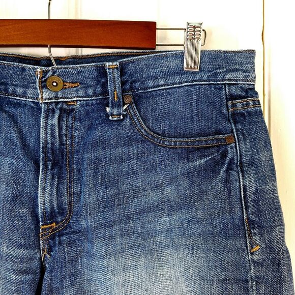 Calvin Klein Cuffed Mid-Rise Blue Denim Jean Shorts Sz 30/10 - Picture 3 of 10
